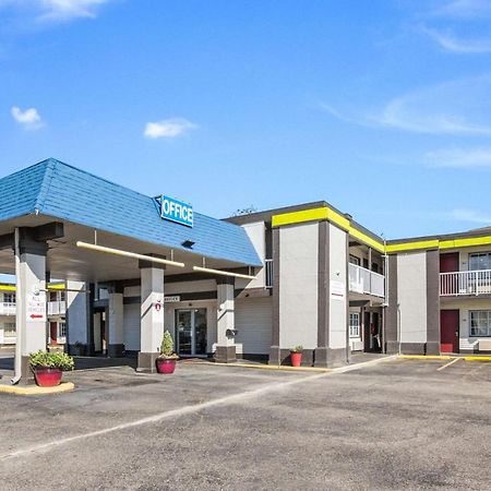 Econo Lodge Inn & Suites Terre Haute Extérieur photo