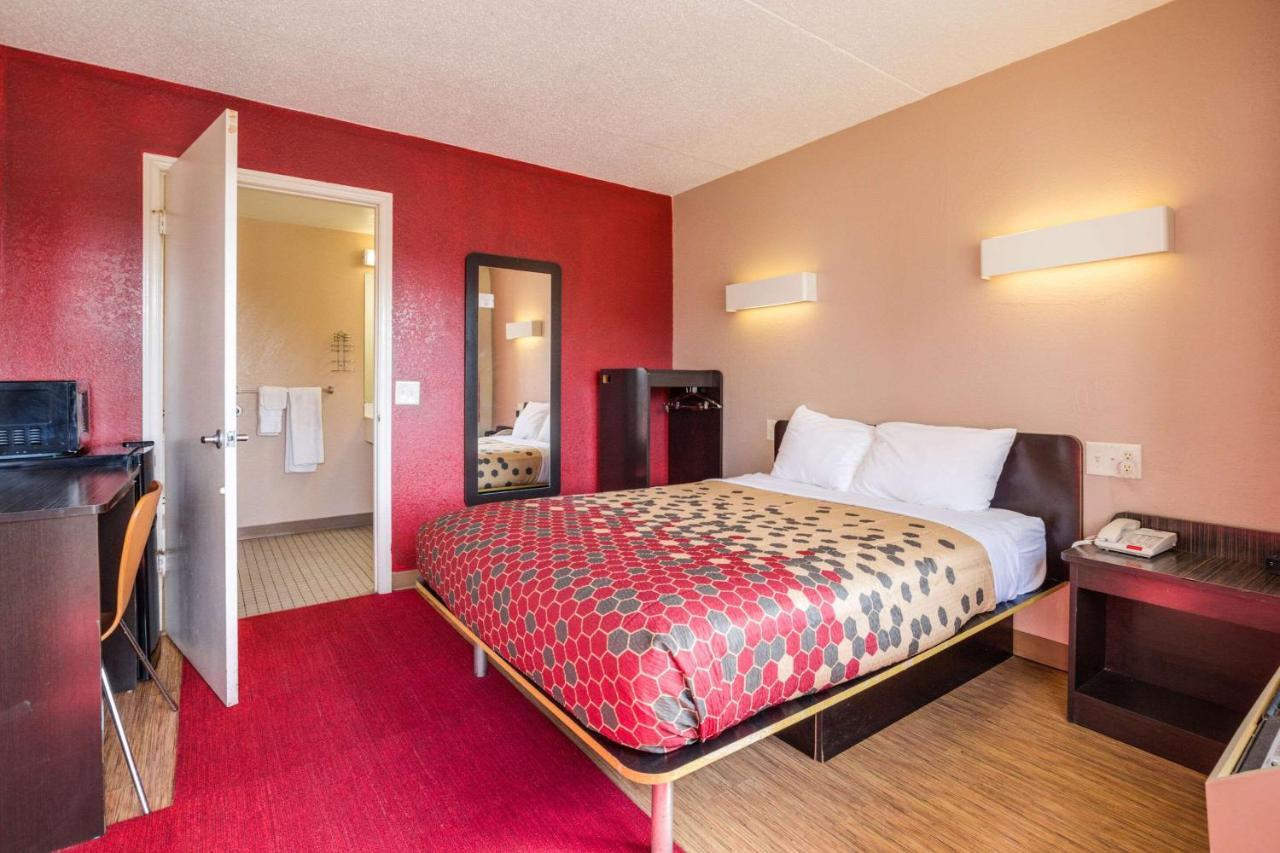 Econo Lodge Inn & Suites Terre Haute Extérieur photo