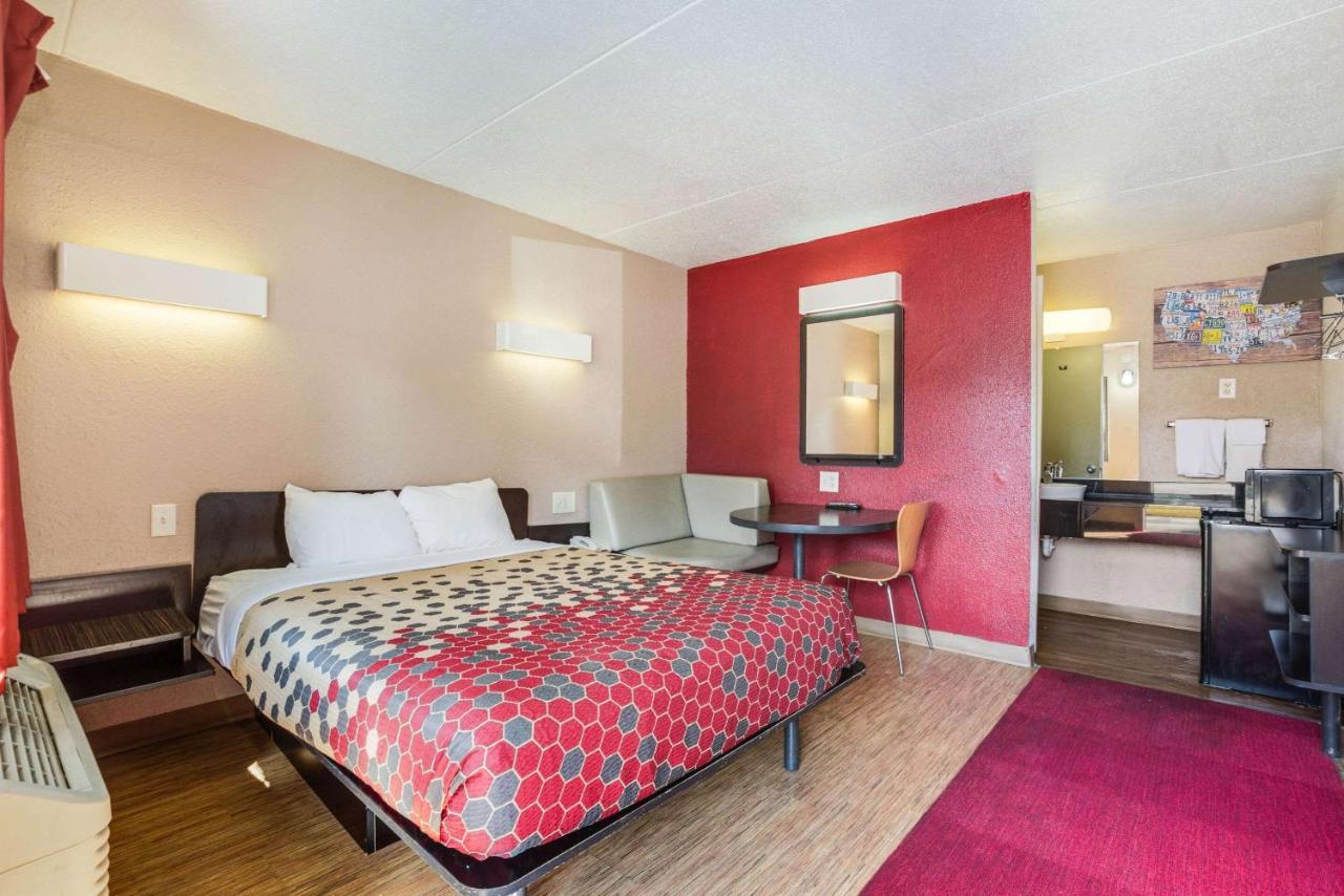 Econo Lodge Inn & Suites Terre Haute Extérieur photo