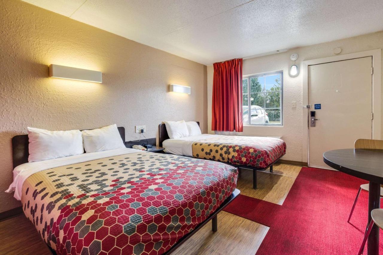 Econo Lodge Inn & Suites Terre Haute Extérieur photo